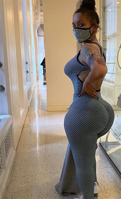 big booty custom cars and sneakers most beautiful black women amazing women curvy women outfits