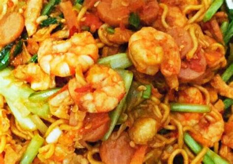 Nugget ayam (satu) = 60 kalori 3. Resep Mie Goreng AUS (Ayam,Udang,Sosis) oleh Kristin ...