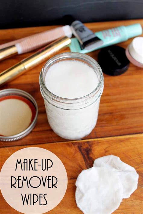 This Simple Eye Makeup Remover Is Easy To Make At Home With Ingredients
