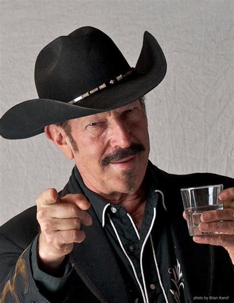 Kinky Friedman The 70s Satirical Singer Is Back And Coming To