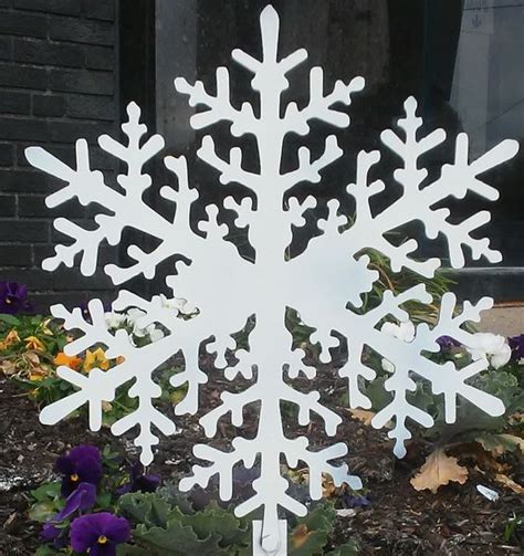 Large Metal 15″ Snowflake Decoration Christmas Winter Ornament Circle