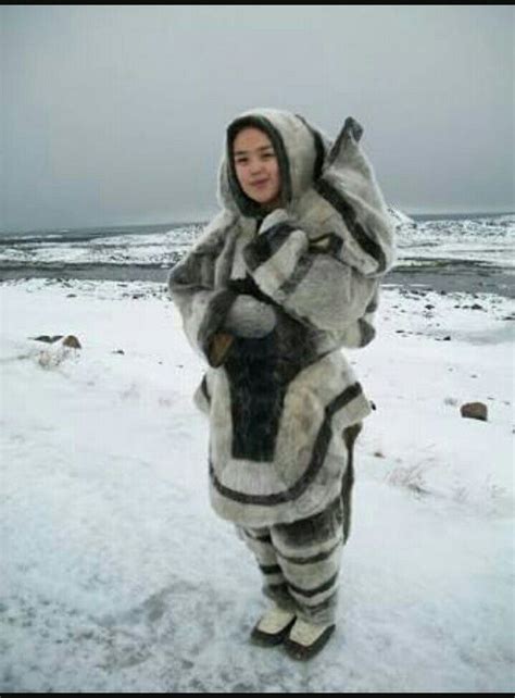 Eskimos Traditional Inuit Clothing Inuit Inuit People