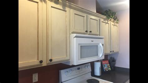 Using annie sloan chalk paint & wax is so much easier than you think! DIY Kitchen Cabinet Remodel with Annie Sloan Chalk Paint ...