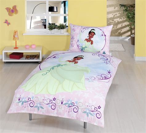 She is mainly pictured with her dress from the end of the movie, a green and. Bedding Princess Tiana | matejovsky-bedding.com