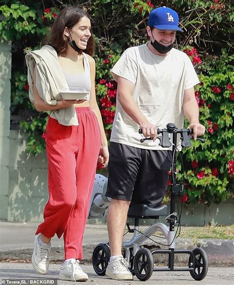 Josh Hutcherson Rolls Along On A Knee Walker On Lunch Stroll In La With Girlfriend Claudia