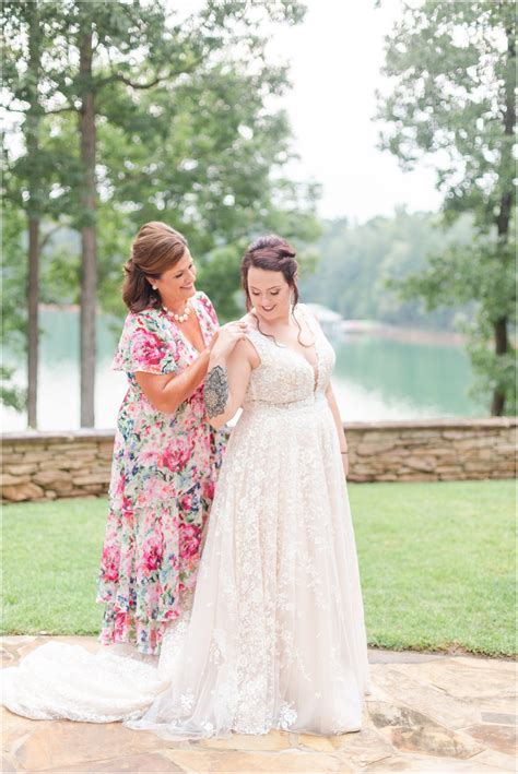 Lake Keowee Wedding | SC Wedding Photographer