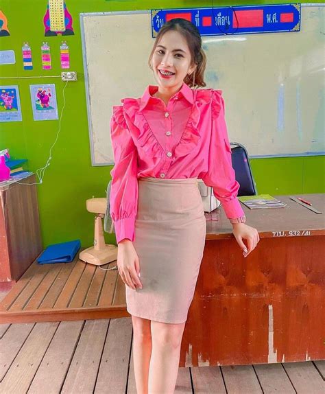 Waist Skirt High Waisted Skirt Cute Woman Work Outfits Pencil Skirt University Teacher