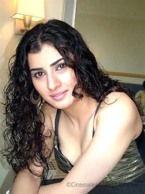 Latest Celebrity Pictures Indian Sexy Actress Gallery Archana Sharma Hot Stills Shanthi Movie