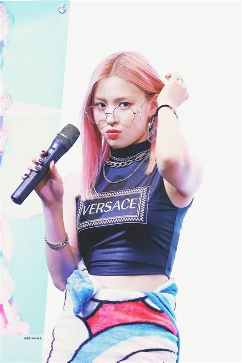 Pin By Moon White On ♣️ Itzy ♣️ Itzy Kpop Girls New Girl