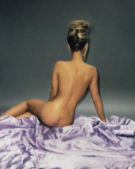Carmen Electra Thefappening Nude 3 Photos The Fappening