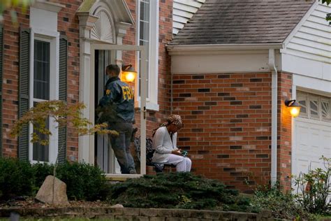 Fbi Raid Dpd Officers Home In Rochester Hills
