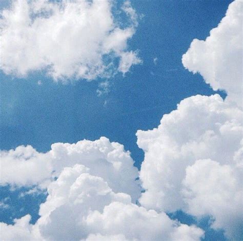 Everything Is Blue Look At The Sky Pretty Sky Sky And Clouds White