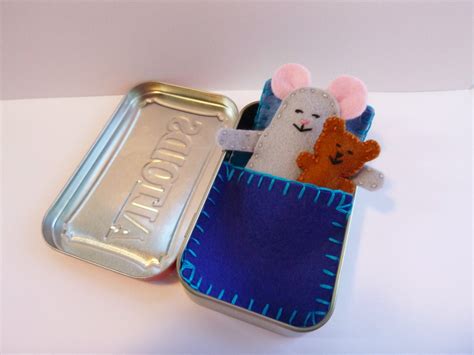 Wee Mouse Tin House Felt Mouse In Altoids Tin Grey Mouse