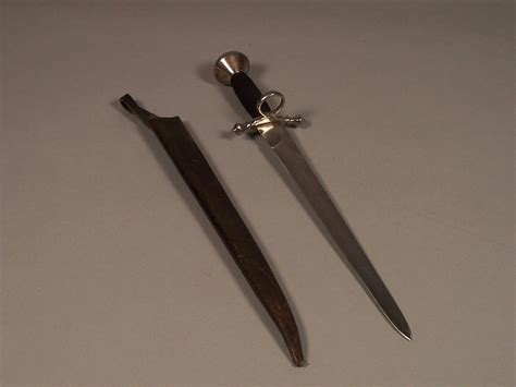 Replica Medieval Parrying Dagger Includes Scabbard 17 Circa 1580s
