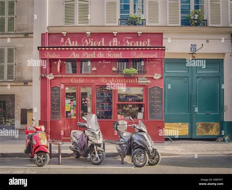 Café Typiquement Parisien Banque De Photographies Et Dimages à Haute