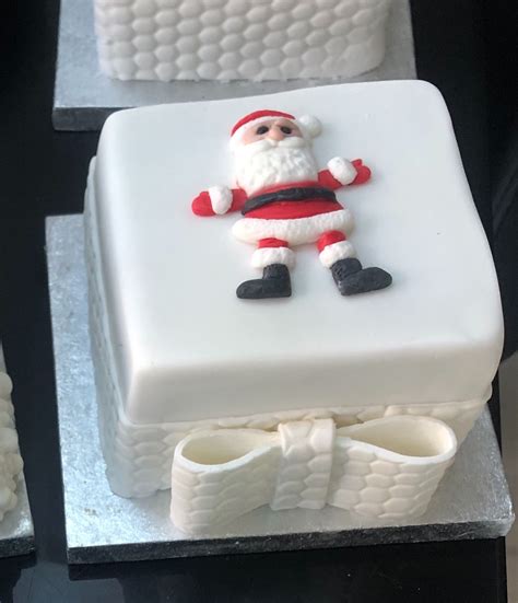 Just a few more days 'til christmas, and then we can collapse in front. Father Christmas Cake in 2020 | Christmas cake, Personalised cakes, Cake