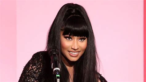 Nicki Minaj Debuts Two Tone Neon Hair Color See Photo Allure