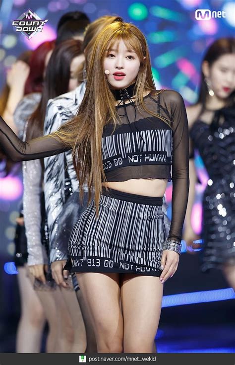 10 Times Oh My Girl S Arin Showed Off Her Tiny Ant Waist Artofit