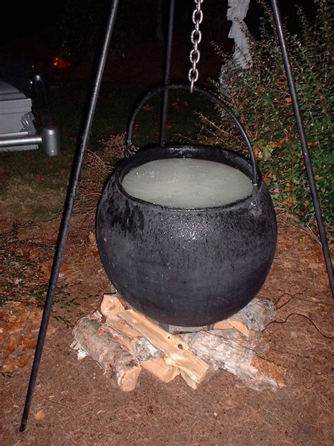 Halloween Full Size Bubbling Cauldron Prop 7 Steps With Pictures