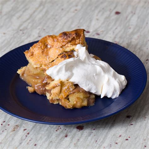 Bourbon Apple Pie With Bourbon Whipped Cream — Sweet • Sour • Savory
