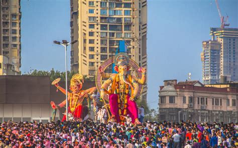 mumbai-4-of-the-biggest-festivals-are-hit-because-of-covid,-and-this