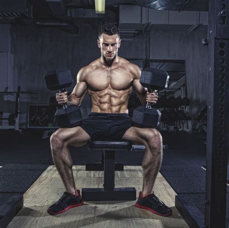 This 5 Move Workout Builds A Chiseled Chest And Ripped Tris In 2020 Total Body Workout Routine