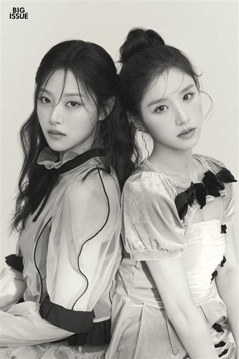 Loonas Heejin And Hyunjin Show Their Delicate Visuals As The Cover Stars