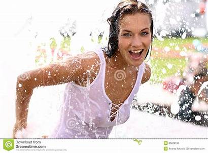 Fountain Bathes Young Clothes Dreamstime Heat Royalty