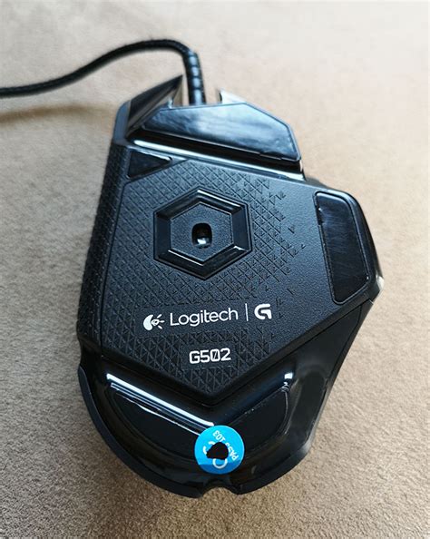 This mouse has 11 programmable buttons that can be customized through its software. REVIEW | Logitech G502 gaming mouse - Newsbytes.PH