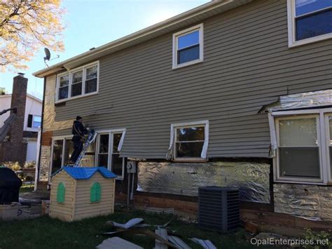 Removing Old Siding Installing Siding Mastic Vinyl Siding Aluminum