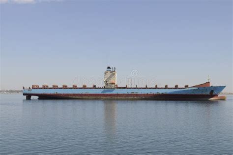 Empty Bulk Cargo Ship Waiting The High Tide Stock Image Image Of