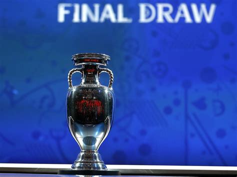 Tricolorii vor deschide campionatul european, la paris, pe 10 iunie, pe stade de france. Das sind die Gruppen bei der EURO 2016 - Fußball-EM vienna ...