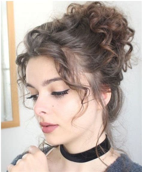 messy bun hairstyles is the most popular and gorgeous hairstyles for wedding event and many more f