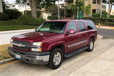 The 2000s Chevy Suburban Had A Different Front End In Mexico Autotrader