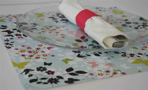 Diy Placemats Using Paper Thoughtfully Simple