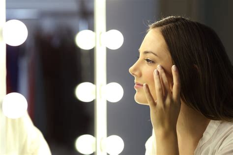 Como Disimular Las Manchas Blancas De La Piel Con Maquillaje
