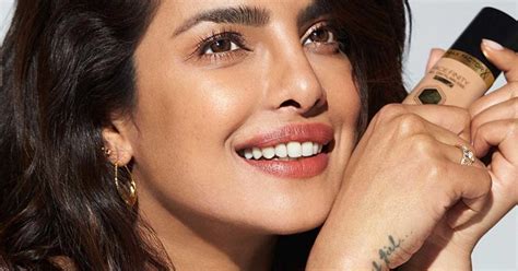 Los Mejores Tips De Maquillaje De Priyanka Chopra Para Triunfar Este Fin De Año Glamour