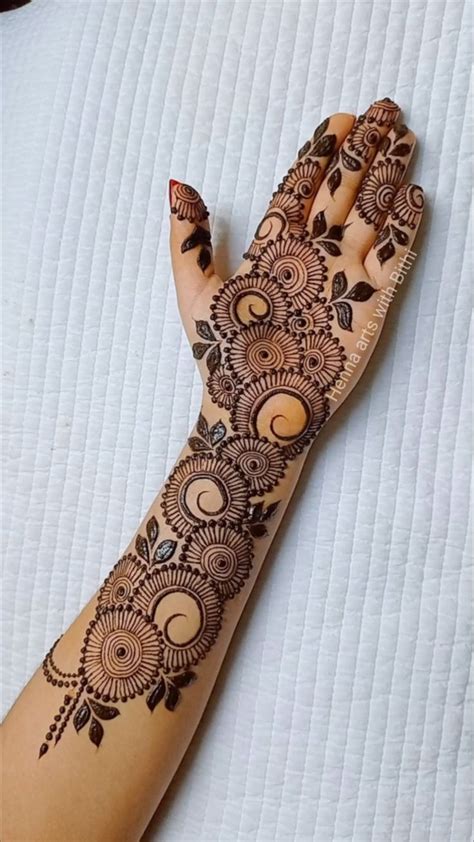 Latest Mehndi Designs For Front Hands