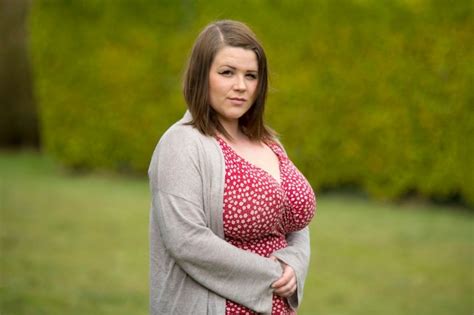 Woman With 38h Breasts To Undergo Reduction After Her Size Left Her Unable To Breastfeed Metro