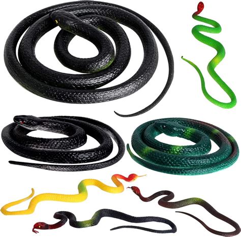 Outee 7 Pcs Realistic Rubber Snakes Fake Snakes Black Snake Toys For