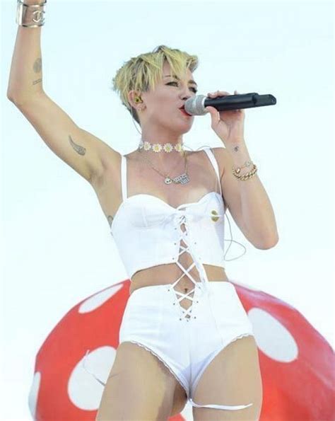Miley Cyrus Camel Toe We Cant Stop