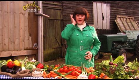 Gigglebiz Gail Force Is At The Local Vegetable Show Video Dailymotion