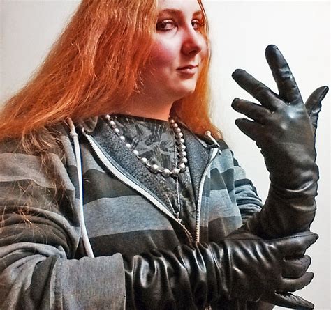 Leather Gloved Photoshoot Wwgfa