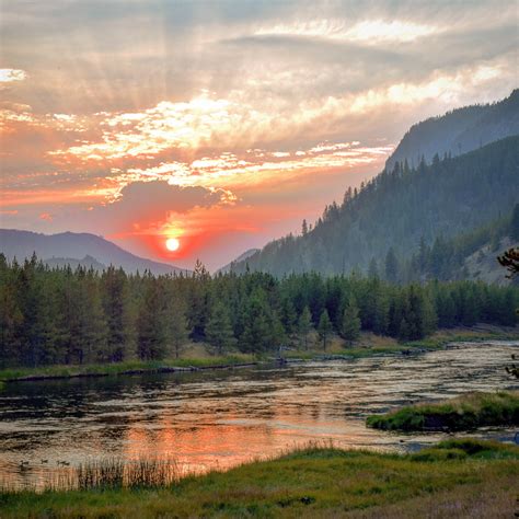 Sunset On The Madison River Yellowstone Natl Park Wy 3085×3085 Oc