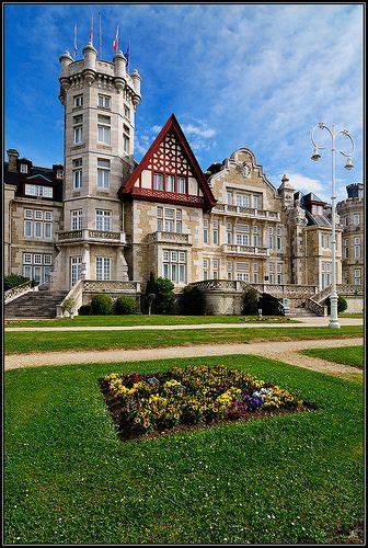 List of prices in santander (spain) for food, housing, transportation, going out, and more on apr 2021. La Magdalena Palace in Santander, Spain | Castle