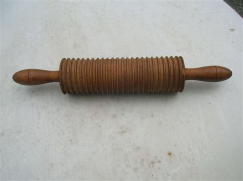 Vintage Grooved Wooden Hand Made Rolling Pin Pastry Roller Ebay