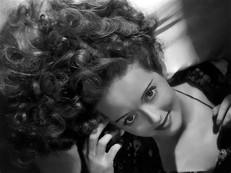 Stunning Portraits Of Bette Davis Taken By George Hurrell In 1939 ~ Vintage Everyday