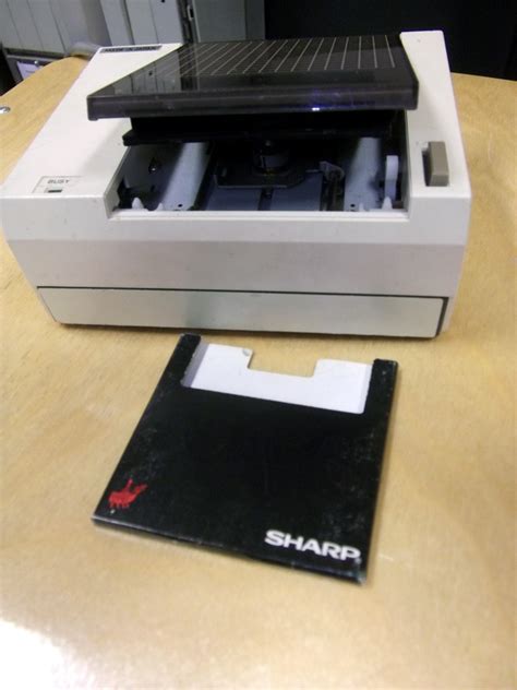TÜ Arvutimuuseum Sharp Mz 1f11 Quick Disk Drive