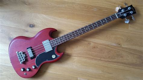 Sold Usa Gibson Sg Bass Faded Cherry Classic And Cool Guitars