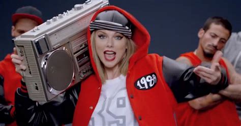 Taylor Swifts Shake It Off Music Video Looks Ranked From